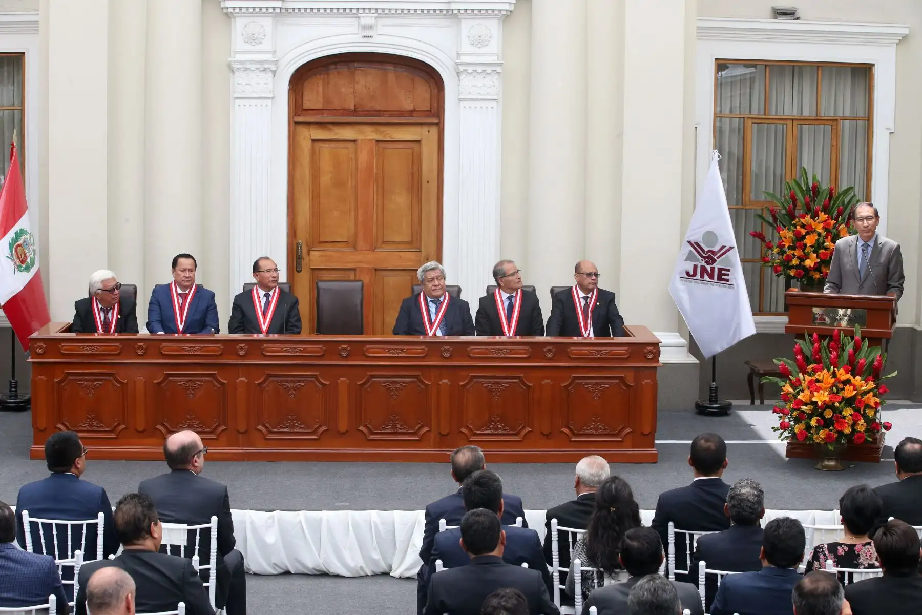 El presidente de la República, Martín Vizcarra, invocó a los gobernadores y vicegobernadores regionales a ser sus principales aliados en la lucha contra la corrupción. Foto: ANDINA/Vidal Tarqui