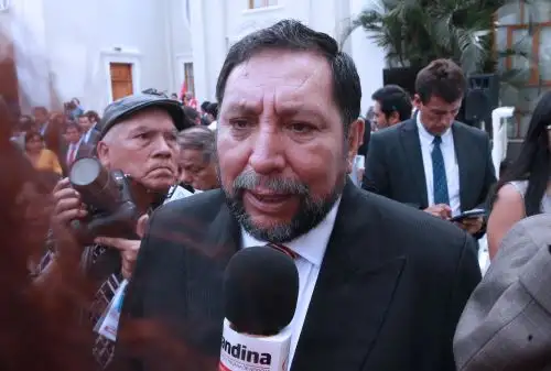 La Asamblea Nacional de Gobiernos Regionales (ANGR) para el periodo 2019-2020 trabajará en articular las propuestas de todas las regiones para poder sacar adelante un pliego único petitorio que se cumpla de la mejor manera, sostuvo Baltazar Lantarón Núñez, gobernador regional de Apurímac y secretario del nuevo Consejo Directivo de dicha organización. ANDINA/Norman Córdova