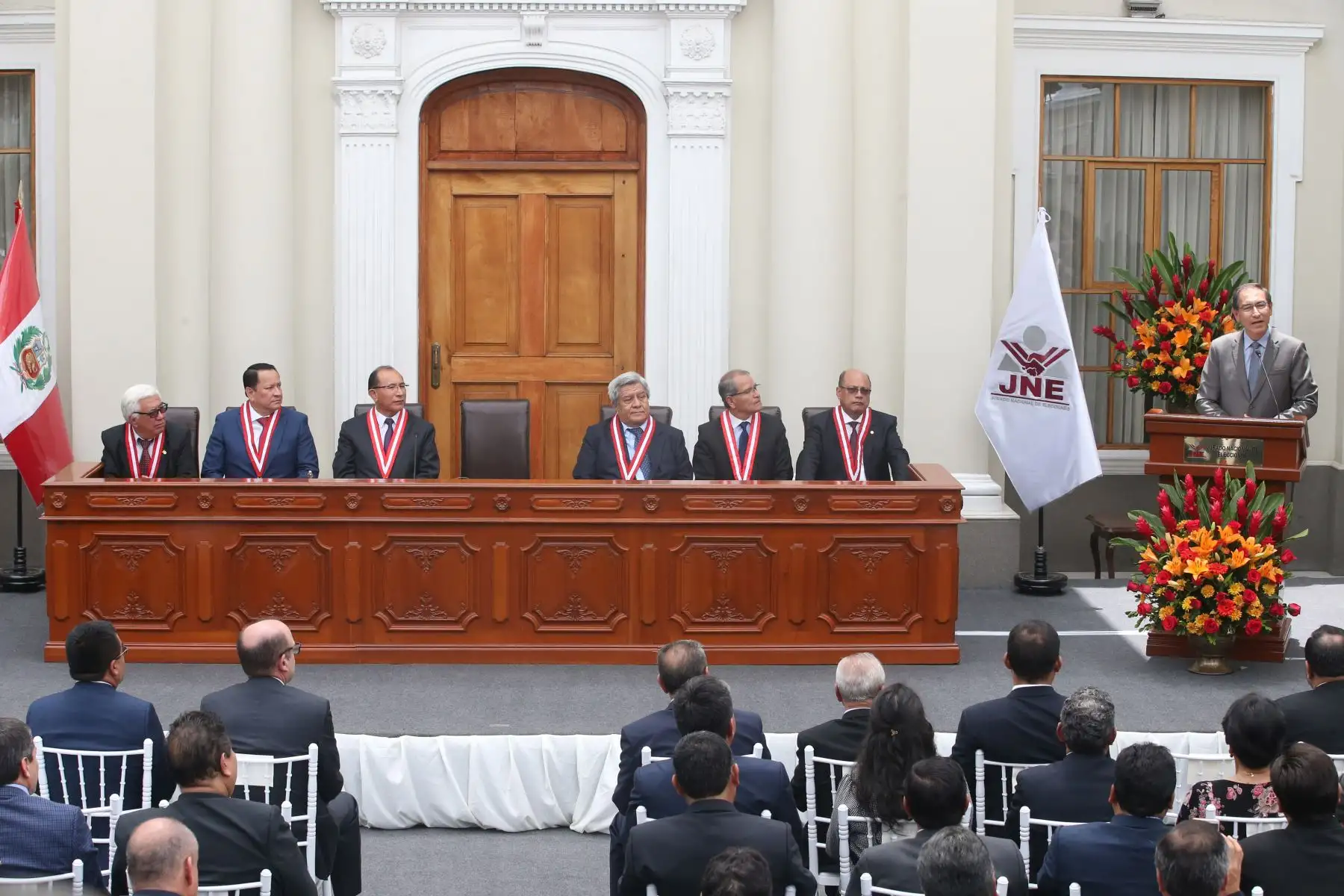 El presidente de la República, Martín Vizcarra, invocó a los gobernadores y vicegobernadores regionales a ser sus principales aliados en la lucha contra la corrupción. Foto: ANDINA/Vidal Tarqui