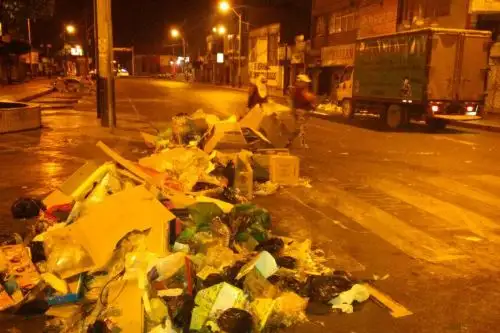 Municipio del Santa recogió 180 toneladas de basura en Chimbote en Navidad.Foto:  ANDINA