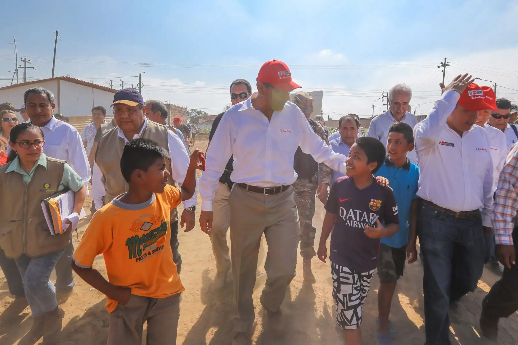 Mandatario entrega el primer préstamo de Agrobanco por un millón 250 mil soles a la Junta de Usuarios de Chancay en Chiclayo (Lambayeque). Foto: ANDINA/Prensa Presidencia