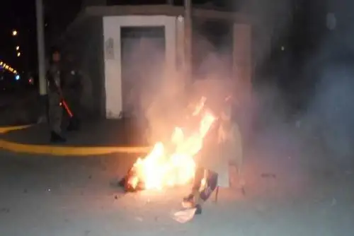 La Municipalidad Distrital de La Victoria, en la provincia de Chiclayo, región Lambayeque, sancionará a los pobladores que quemen cualquier objeto que genere contaminación en el medio ambiente, durante las fiestas de fin de año, hasta con una multa de 1,600 soles..ANDINA/Difusión