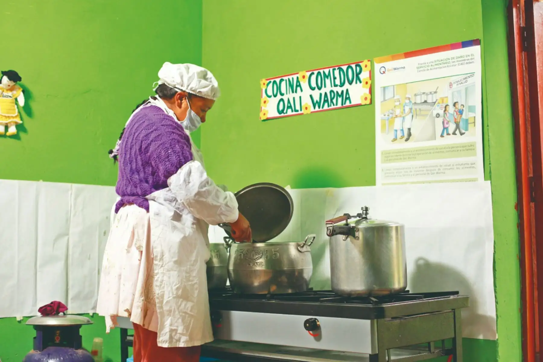Midis adquirirá 369 cocinas semiindustriales a gas para equipar 282 instituciones educativas con Jornada Escolar Completa.