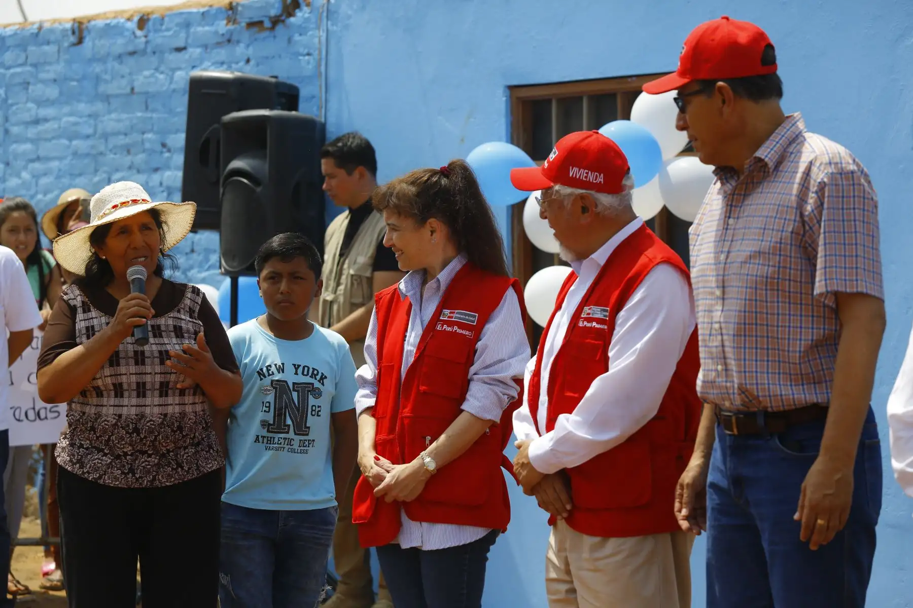 Presidente Martín Vizcarra  supervisò el funcionamiento de los servicios de agua potable y alcantarillado en el cono sur de la ciudad de Huacho. Foto: ANDINA/Prensa Presidencia