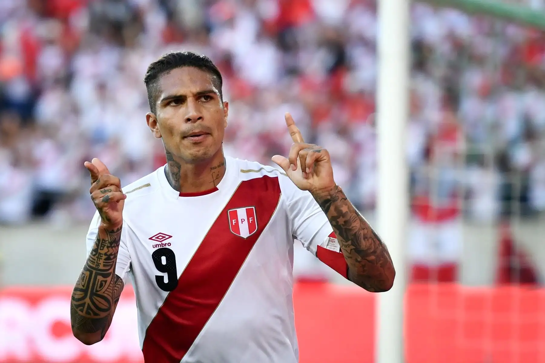 Paolo Guerrero, celebra un gol durante un partido amistoso entre Arabia Saudita y Perú en el estadio Kybunpark en St. Gallen el 3 de junio de 2018. Foto:AFP Paolo Guerrero, celebra un gol durante un partido amistoso entre Arabia Saudita y Perú en el estadio Kybunpark en St. Gallen el 3 de junio de 2018. Foto:AFP