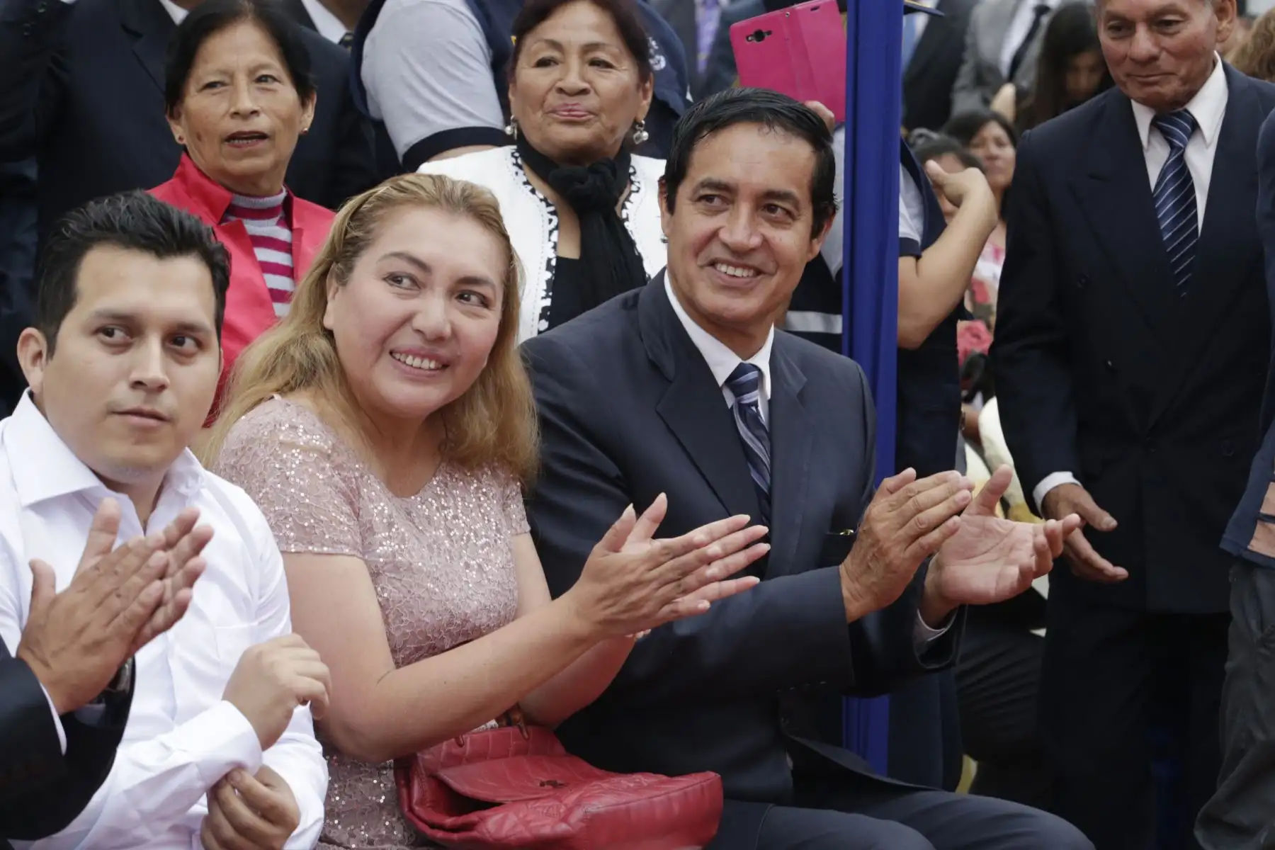 Alex González Castillo, es juramentado como Alcalde de San Juan de Lurigancho en ceremonia realizada en el local Institucional de la Municipalidad. Foto: ANDINA/Nathalie Sayago