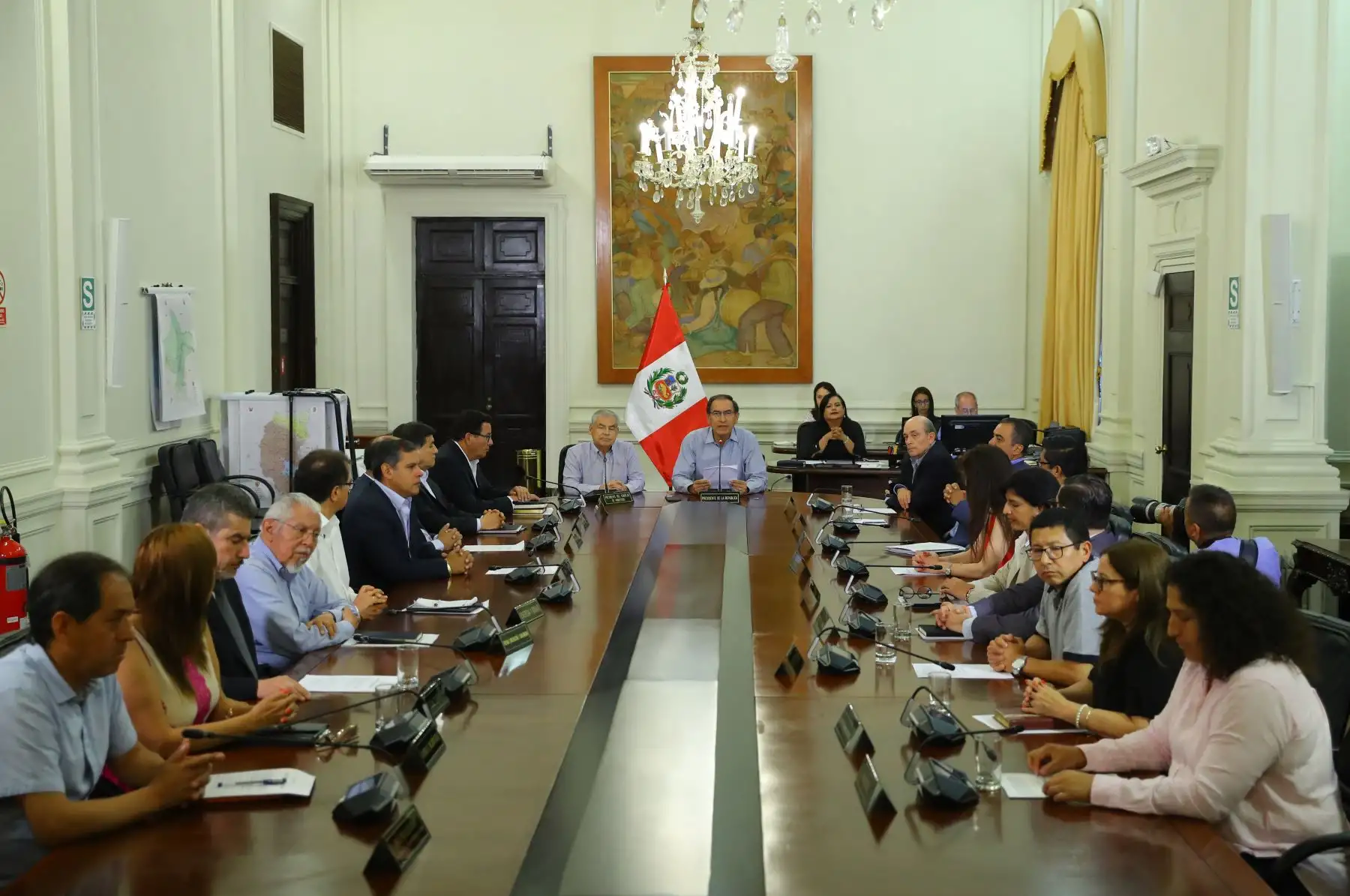 Pronunciamiento del presidente  Martín Vizcarra tras la sesión del Consejo de Ministros, en palacio de gobierno. Foto: ANDINA/Prensa Presidencia