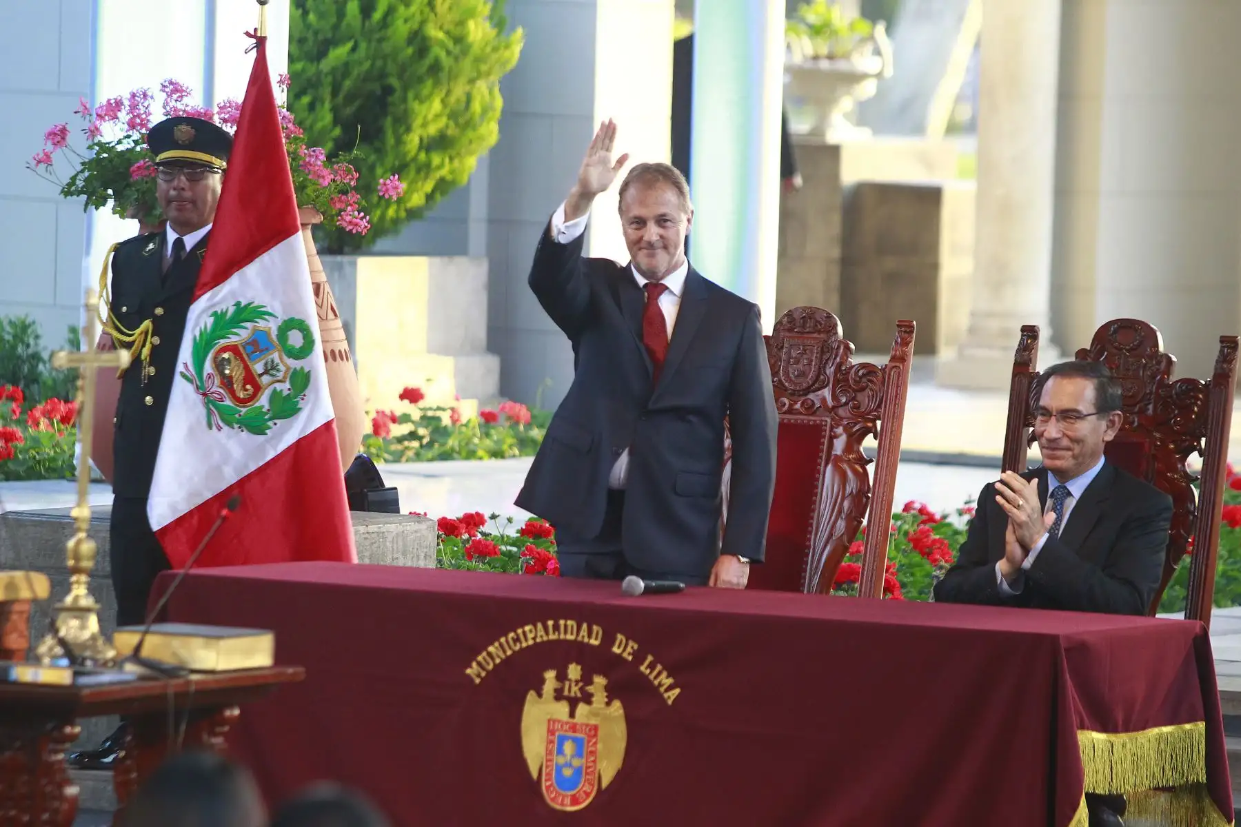 Presidente de la República, Martín Vizcarra participa en ceremonia de juramentación del nuevo alcalde de Lima, Jorge Muñoz.Foto: ANDINA/Eddy Ramos