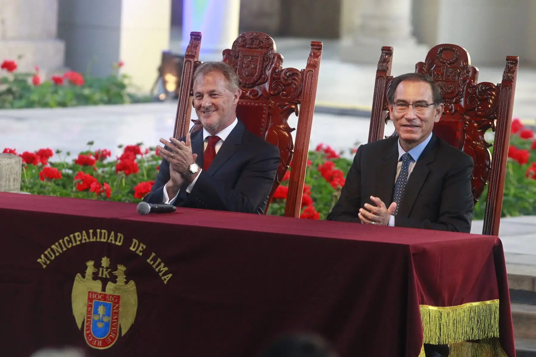Presidente de la República, Martín Vizcarra participa en ceremonia de juramentación del nuevo alcalde de Lima, Jorge Muñoz.Foto: ANDINA/Eddy Ramos