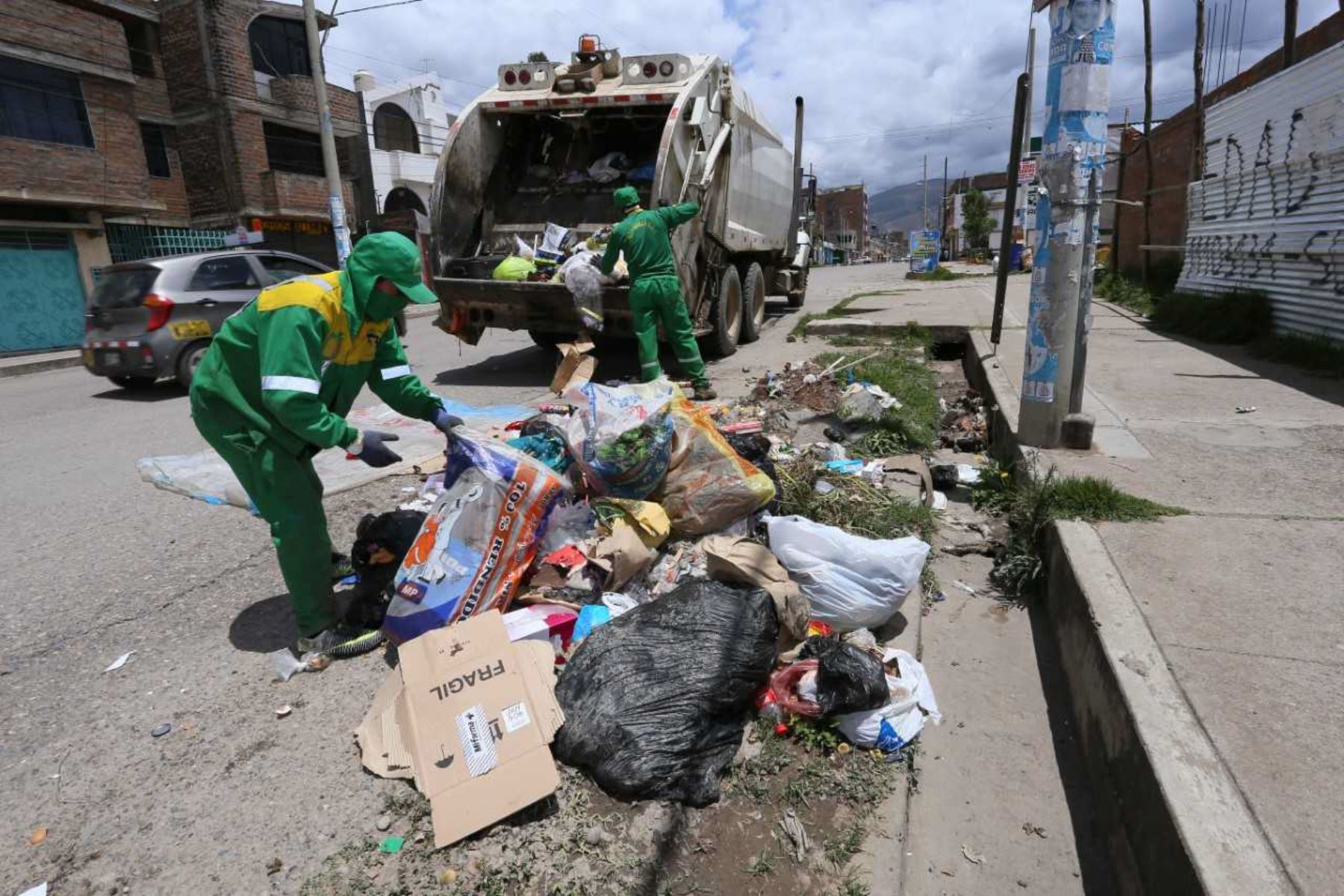 Municipio de Huancayo retoma recojo de residuos sólidos de las calles