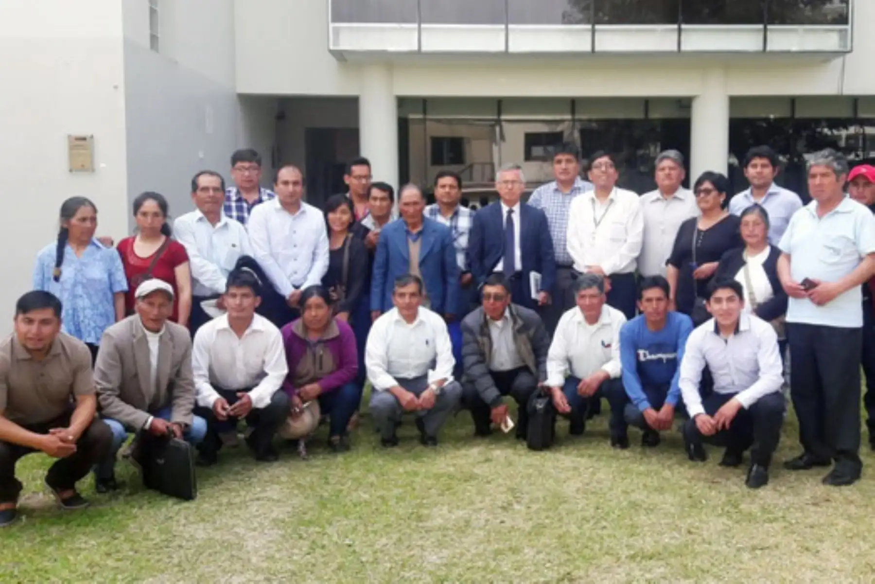 Junín: avanza remediación de suelos contaminados en lago Chinchaycocha