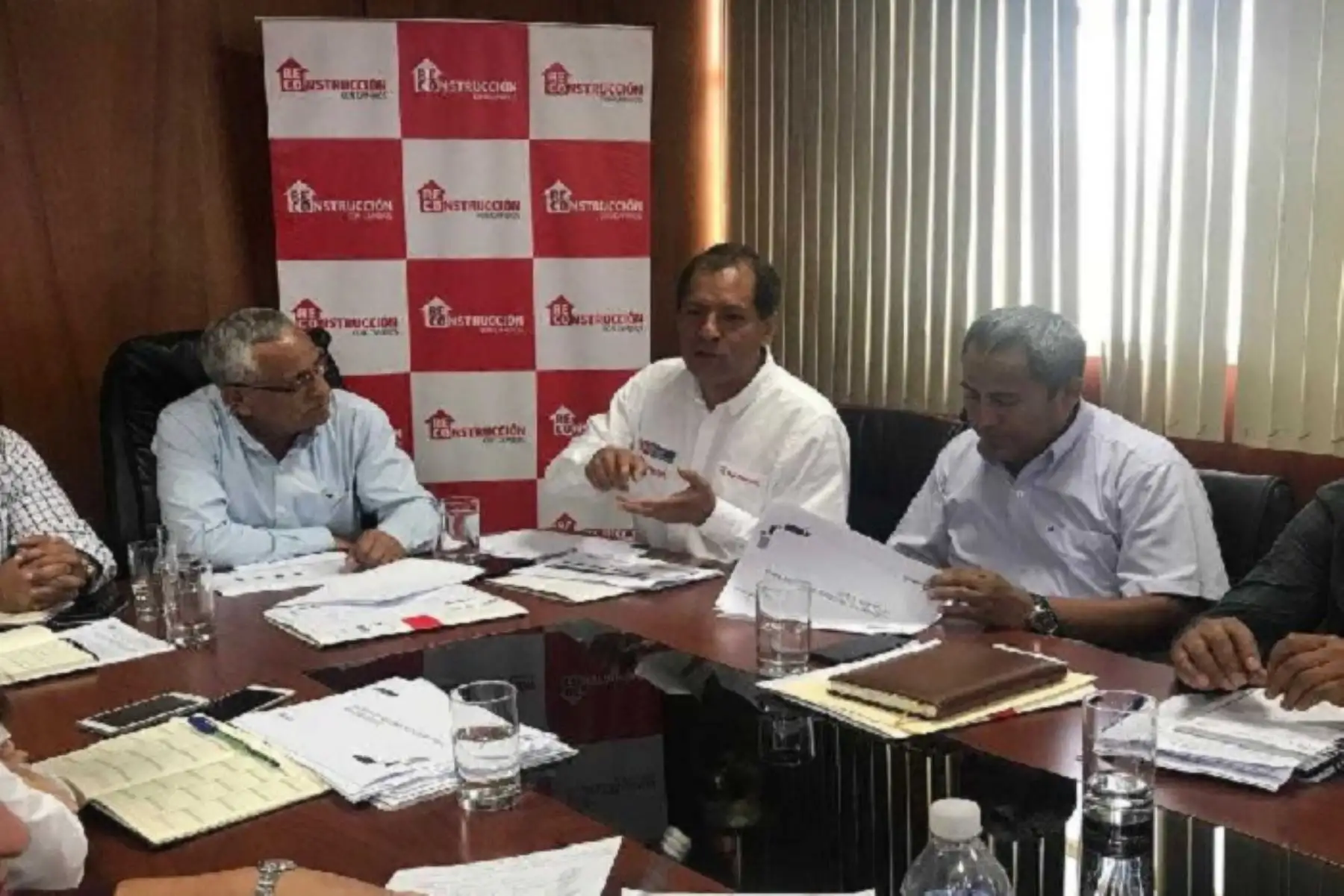Durante su visita a Chiclayo, el director ejecutivo de la Autoridad para la Reconstrucción con Cambios (ARCC), Edgar Quispe Remón, monitoreó trabajos en la carretera Lambayeque - Olmos e inauguró canal de regadío Tepo, que beneficiará a más 1,600 habitantes.
