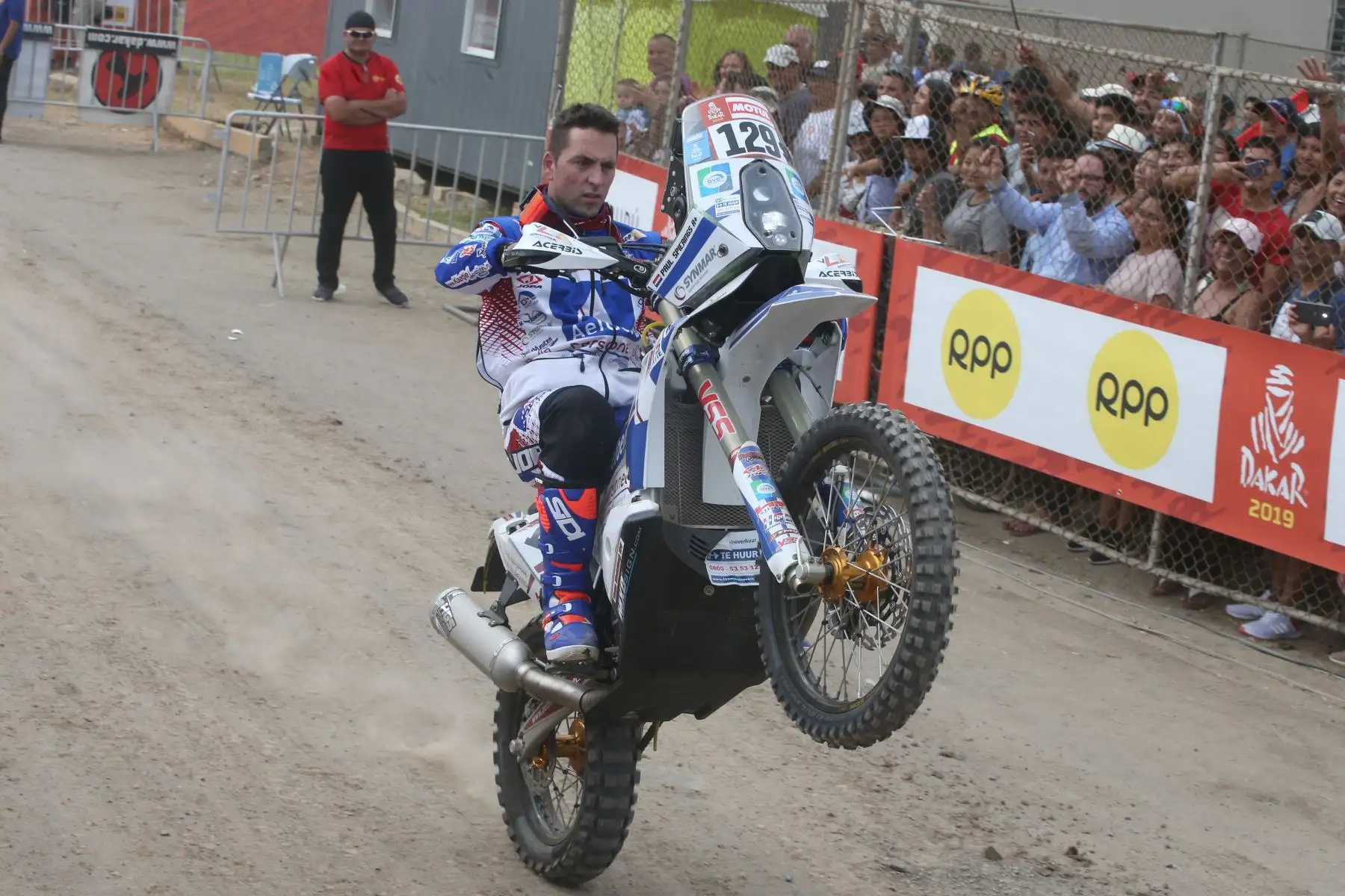 La carrera Dakar 2019, más dura del mundo se inició en la tarde con la partida simbólica. Foto: ANDINA/Vidal Tarqui