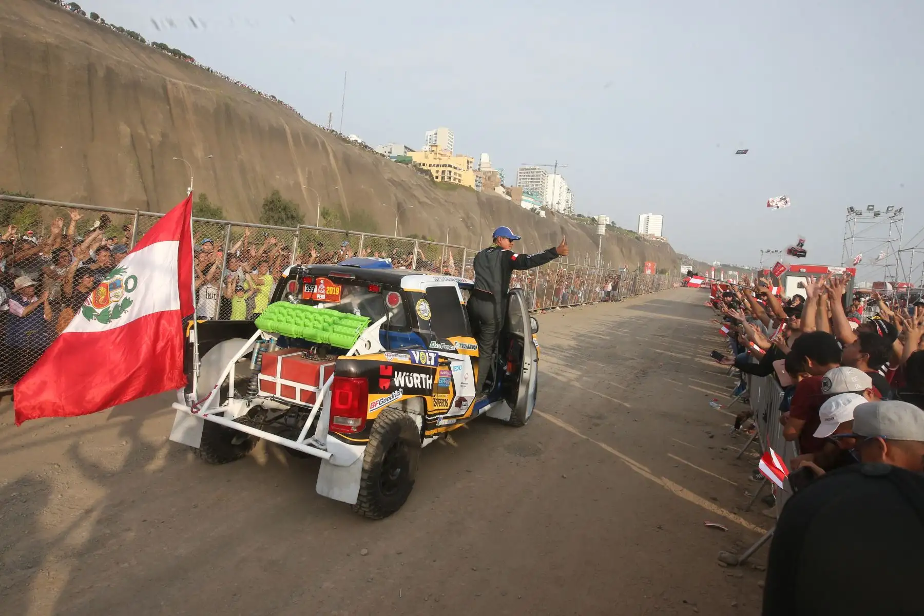 La carrera Dakar 2019, más dura del mundo se inició en la tarde con la partida simbólica. Foto: ANDINA/Vidal Tarqui