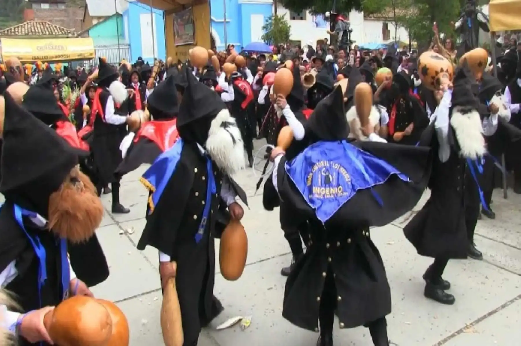 En medio de desbordante alegría, autoridades y pobladores del distrito de Ingenio, provincia de Huancayo, región Junín, recibieron en forma oficial la resolución viceministerial que declara como Patrimonio Cultural de la Nación a la danza de Los Negritos de Ingenio.