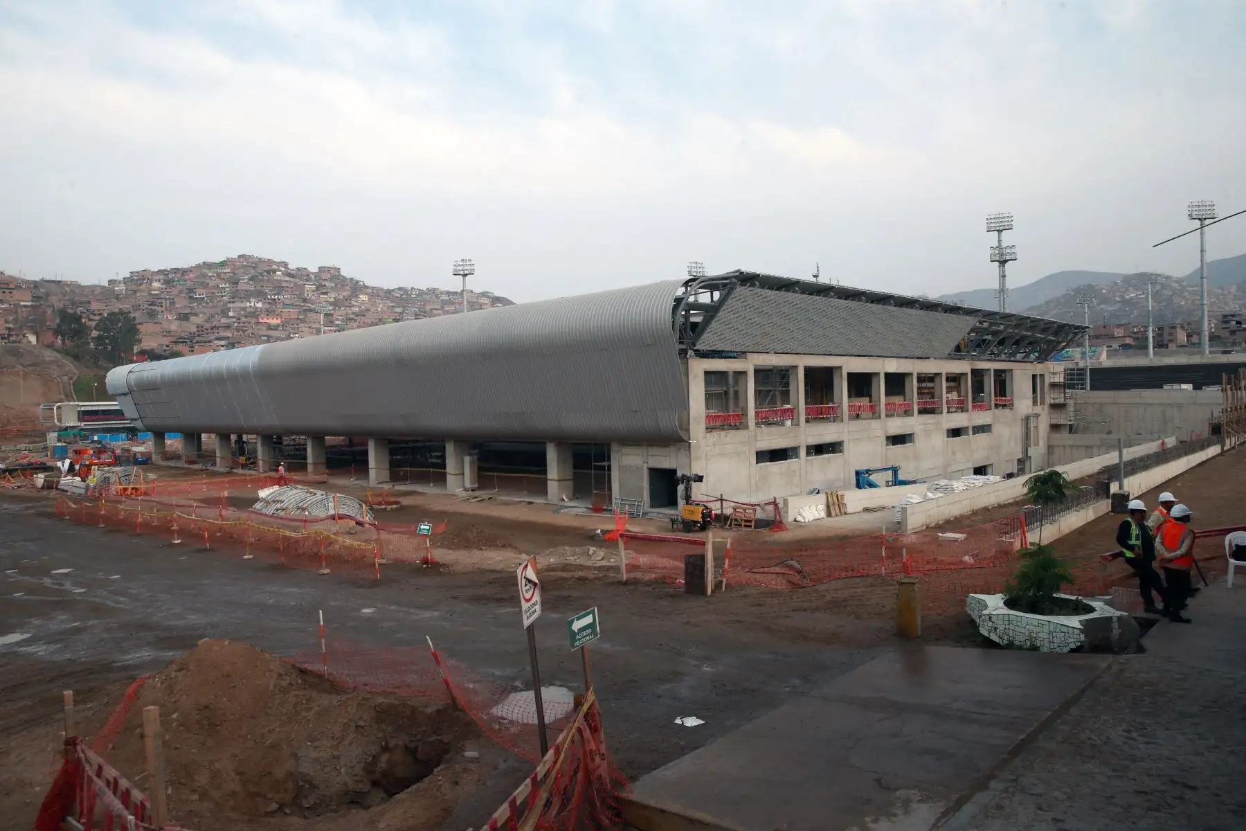 Avance de la construcción de  infraestructuras de las villas deportiva, en Villa Maria  del Triunfo; a ser usadas en los Juegos Panamericanos Lima 2019. Foto: ANDINA/Norman Córdova