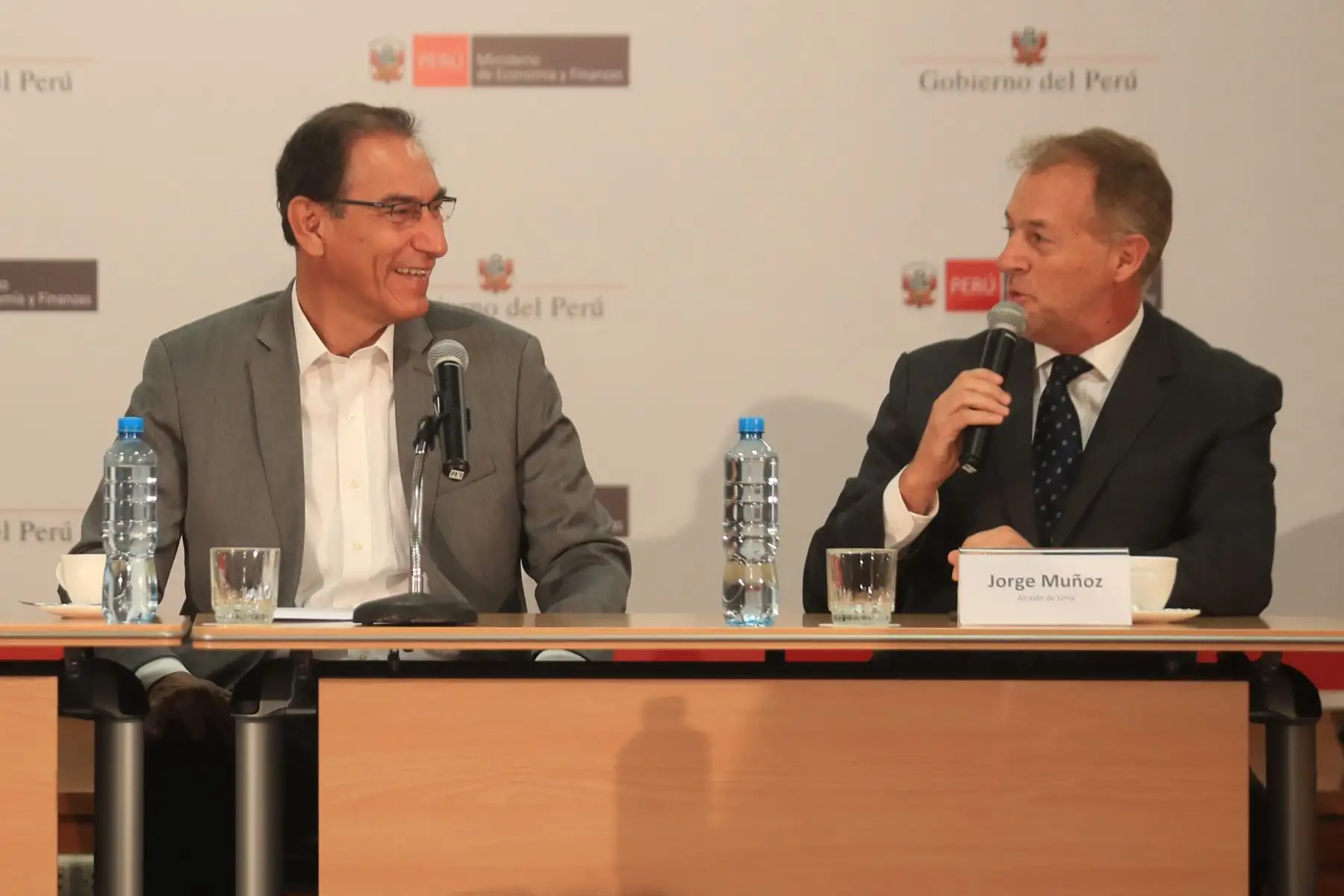 El presidente Martin Vizcarra, junto a ministros de Estado y alcaldes de Lima Metropolitana y Callao, liderò la instalación de la #MesaEjecutiva de Tránsito y Movilidad Urbana para el Desarrollo del País.Foto:ANDINA/Prensa Presidencia