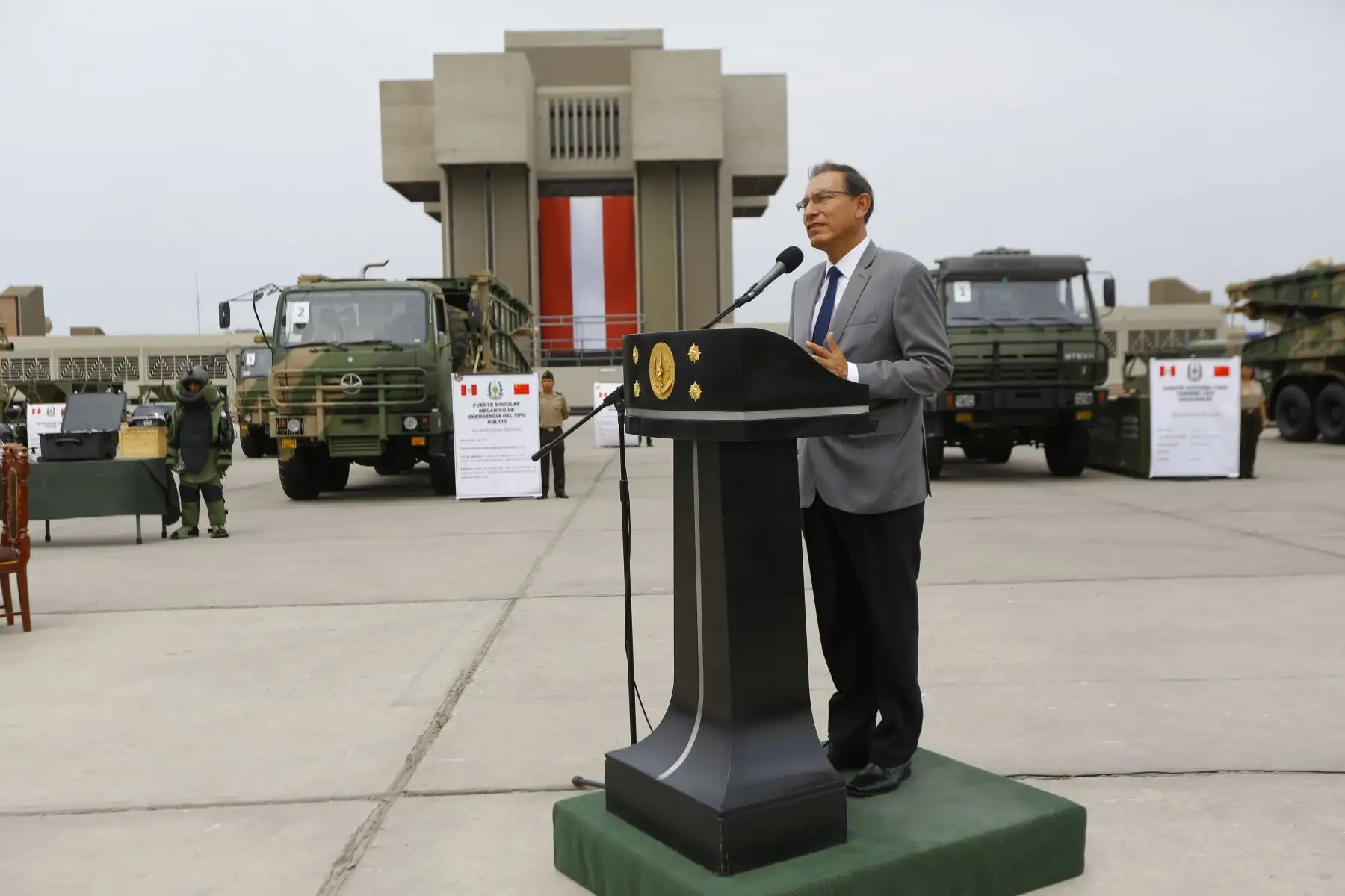 Jefe de Estado participa en la ceremonia de entrega de donación de la República Popular China a las Fuerzas Armadas. Foto: ANDINA/Prensa Presidencia