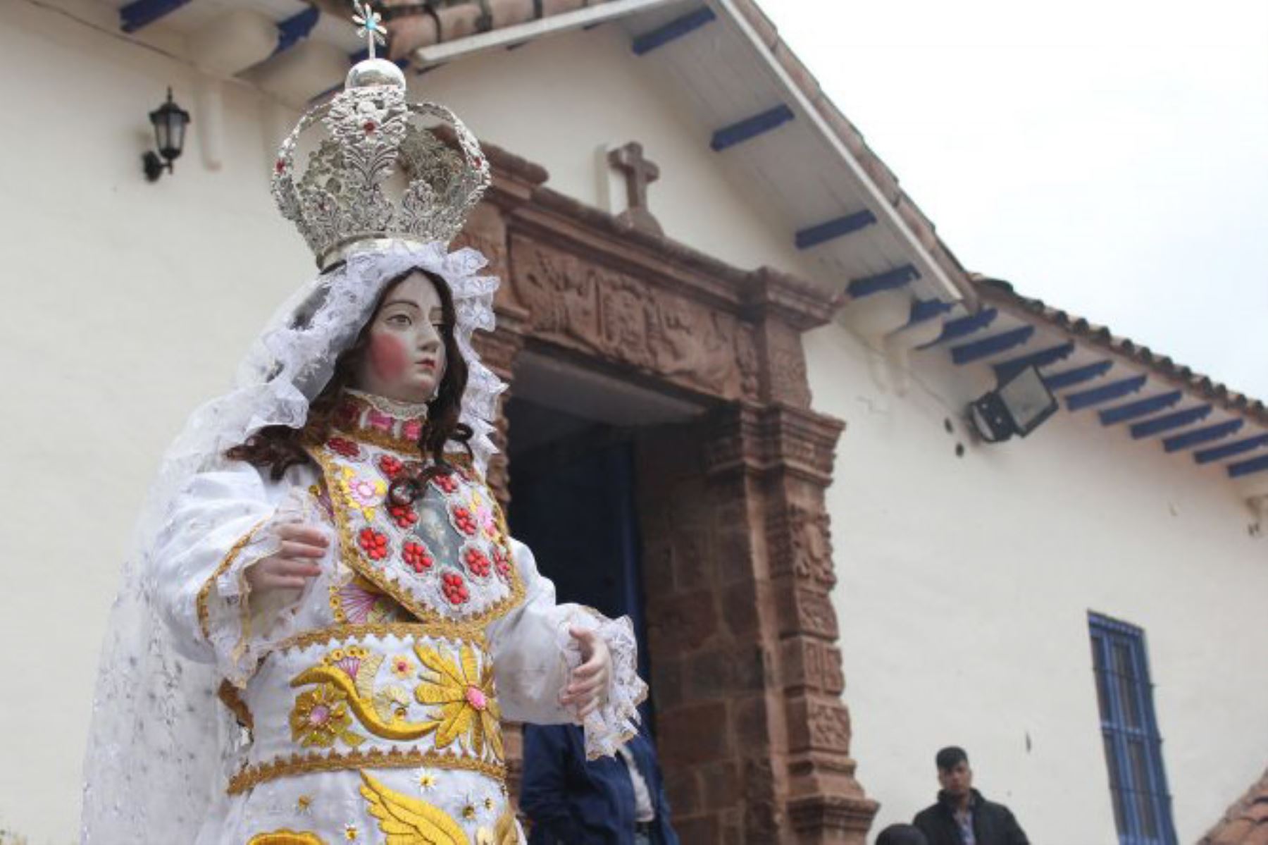 Venerada imagen escultórica Virgen Purificada de Saylla fue entregada a autoridades eclesiásticas por la Dirección Desconcentrada de Cultura del Cusco. Foto: DDCC