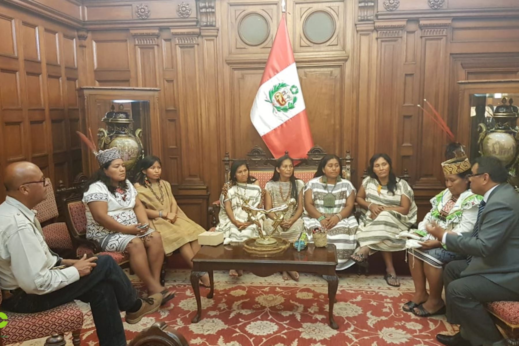 Congreso de la República otorga reconocimiento a maestras artesanas del Bajo Urubamba, en Cusco. ANDINA/Difusión