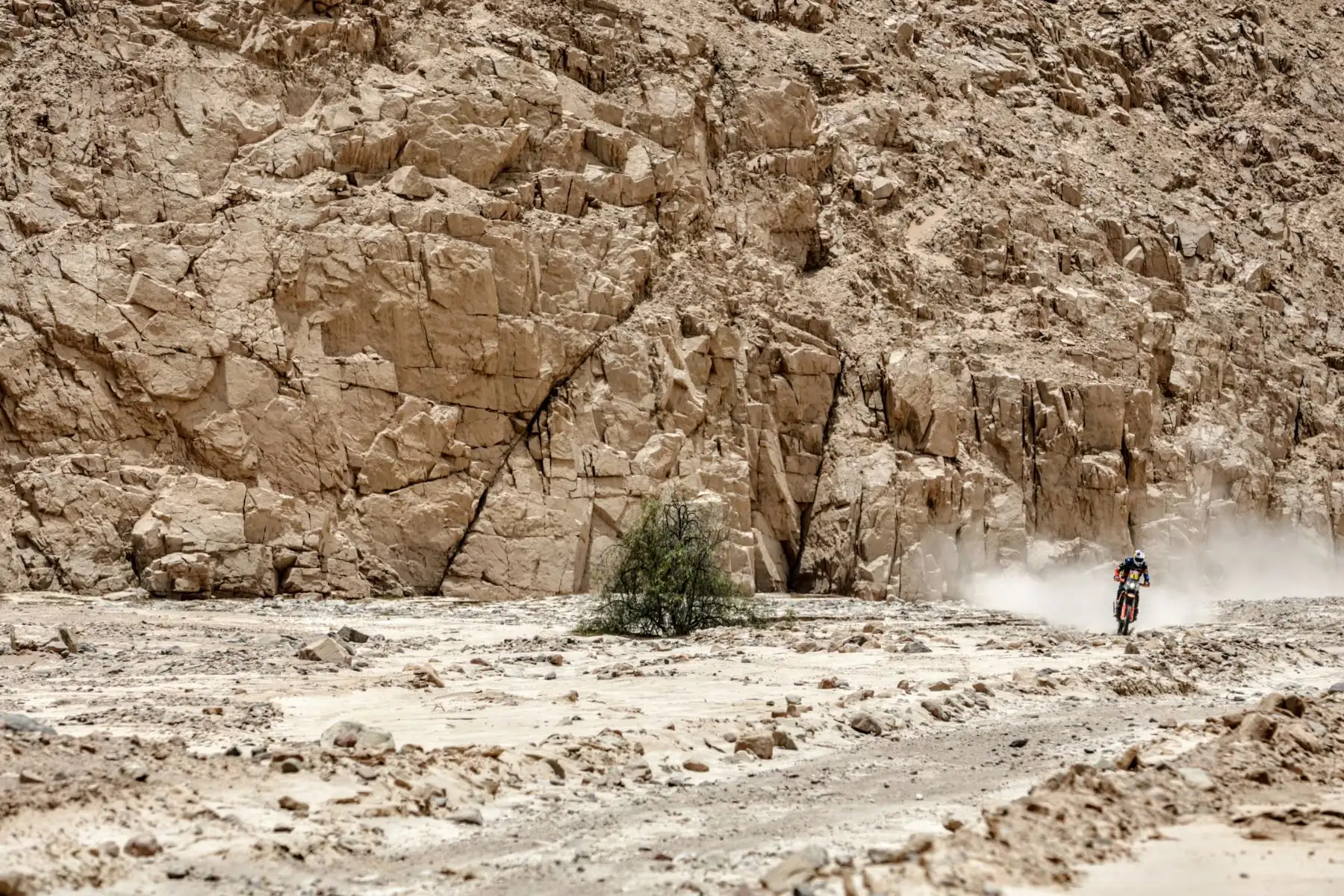 Cuarto día del Rally Dakar 2019, desde Arequipa en modo marathon dentro del desierto de Moquegua. Foto: ANDINA/Luis Iparraguirre