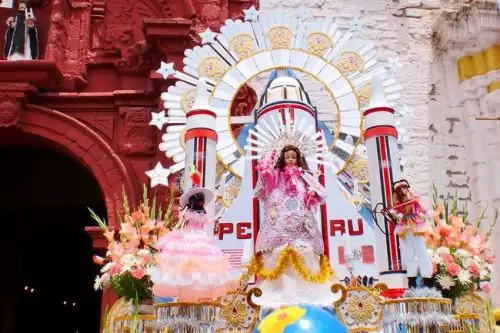 Festividad del Niño Dulce Nombre de Jesús, también conocido como Niño Perdido, en la ciudad de Huancavelica.