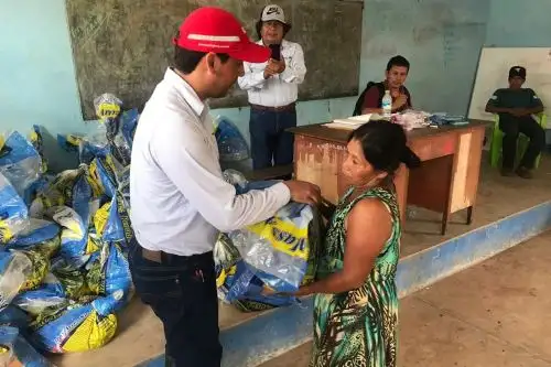 Petroperú entrega víveres y agua a familias de distrito de Manseriche, en Loreto. ANDINA/Difusión