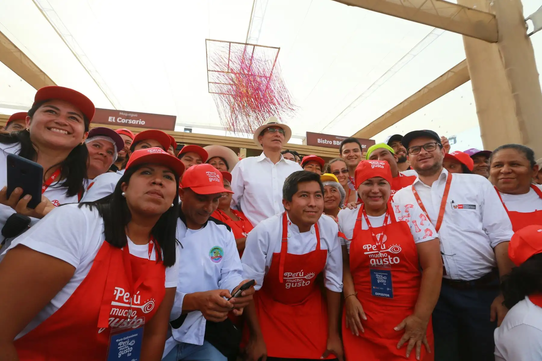 Jefe de Estado  Martín Vizcarra participò en la Feria "Perú Mucho Gusto" en Ilo. Foto.ANDINA/Prensa Presidencia
