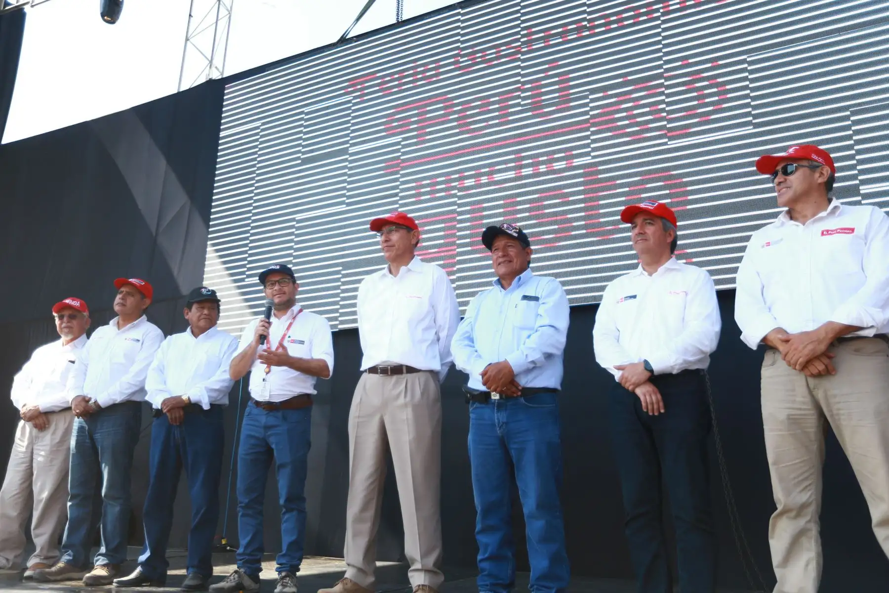 Jefe de Estado  Martín Vizcarra participò en la Feria "Perú Mucho Gusto" en Ilo. Foto.ANDINA/Prensa Presidencia