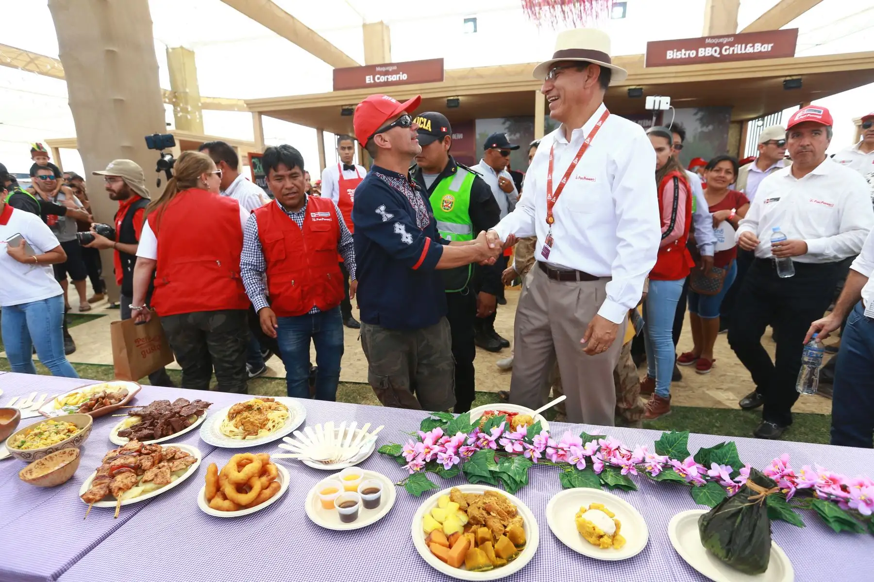 Jefe de Estado  Martín Vizcarra participò en la Feria "Perú Mucho Gusto" en Ilo. Foto.ANDINA/Prensa Presidencia