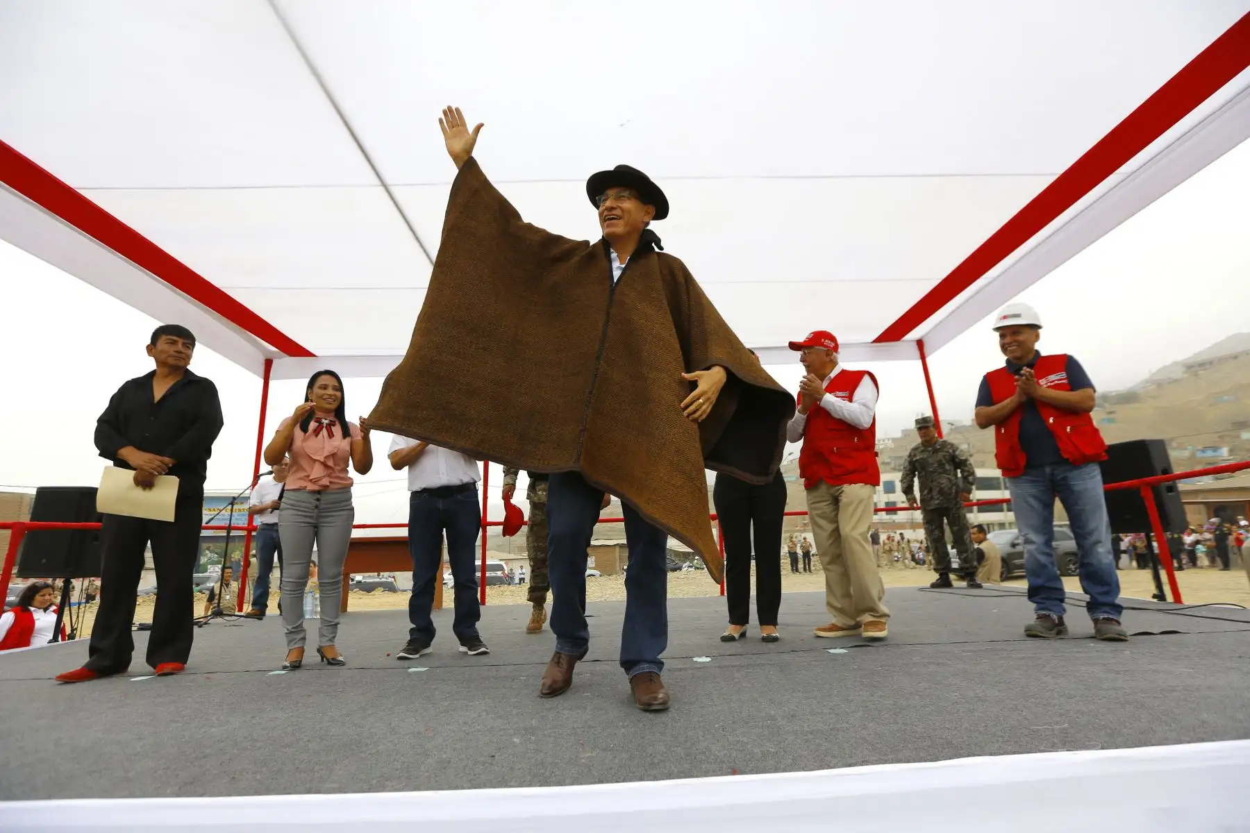 Presidente Martín Vizcarra diò inicio a obras del Proyecto “Esquema Anexo 22 Pampa de Jicamarca de Canto Grande - Sectorización y la Ampliación del Sistema de Agua Potable y Alcantarillado en el distrito de San Antonio de Huarochirí .Foto:ANDINA/Prensa Presidencia