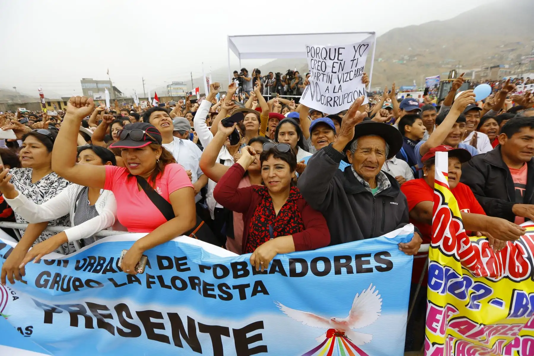 Presidente Martín Vizcarra diò inicio a obras del Proyecto “Esquema Anexo 22 Pampa de Jicamarca de Canto Grande - Sectorización y la Ampliación del Sistema de Agua Potable y Alcantarillado en el distrito de San Antonio de Huarochirí .Foto:ANDINA/Prensa Presidencia