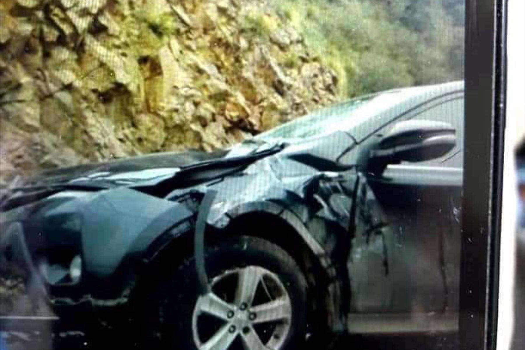 El congresista de la República Ricardo Narváez (APP) sufrió hoy un accidente automovilístico en la carretera de Cátac, región Áncash.