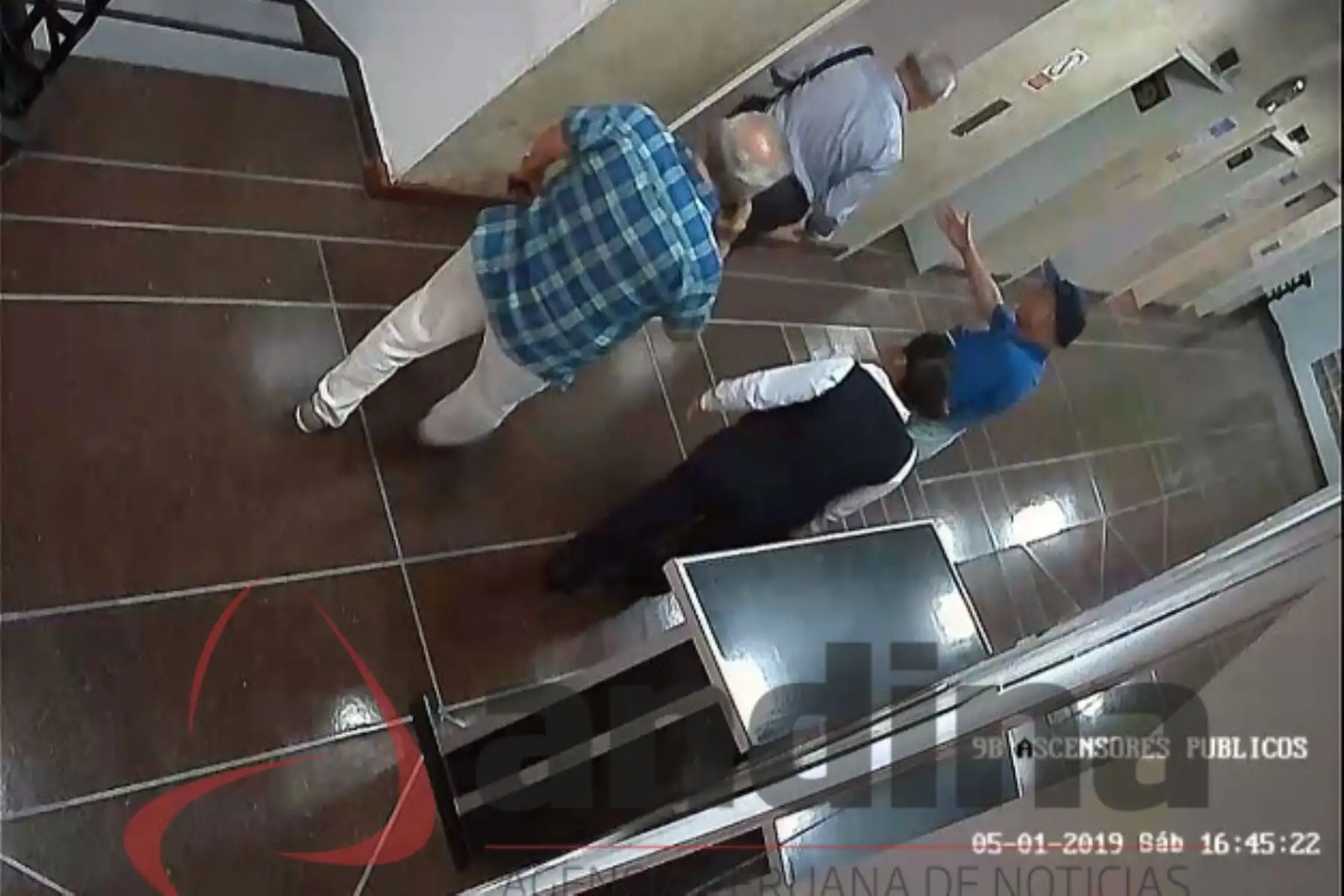 Videos demuestran que  ex fiscal de la Nación  Pedro Chavarry, estuvo en su despacho mientras se vulneró  la oficina lacrada.Foto:ANDINA/Difusiòn
