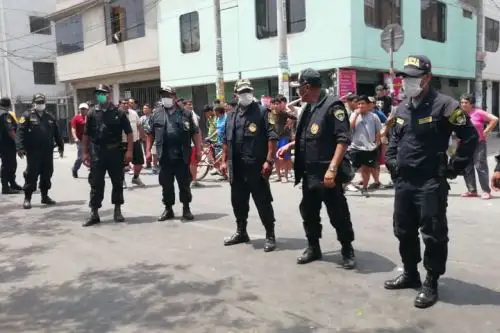 Policías en San Juan de Lurigancho. Foto: Cortesía
