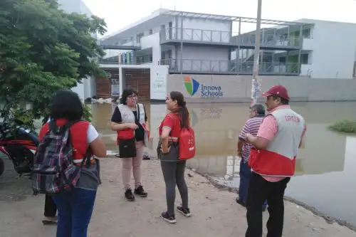 Colegio Innova Schools afectado por aniego suspenderá sus vacaciones útiles. Foto: Andina/Difusión