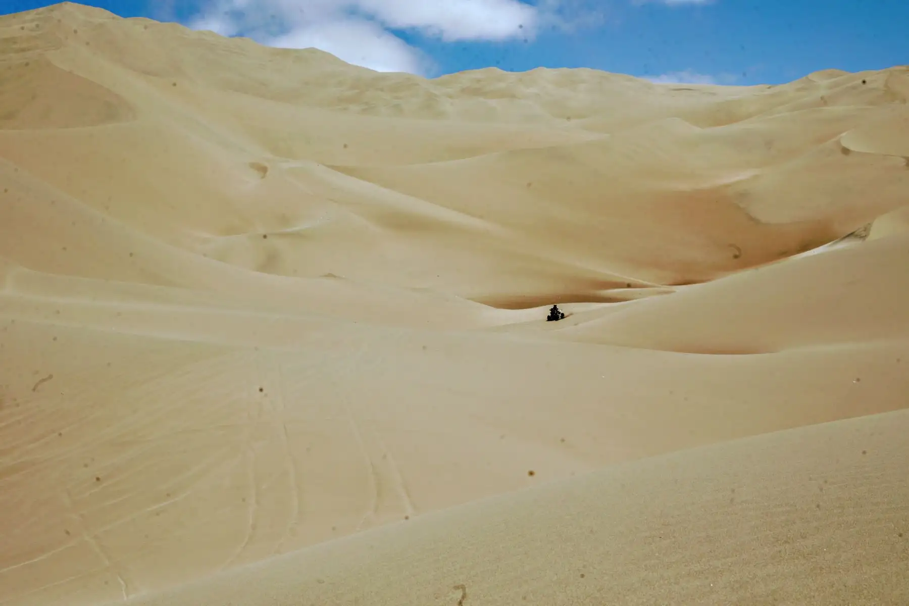 Sexta etapa del Dakar Arequipa - San Juan de Marcona, en el desierto de Tanaca. Foto: ANDINA/Luis Iparraguirre