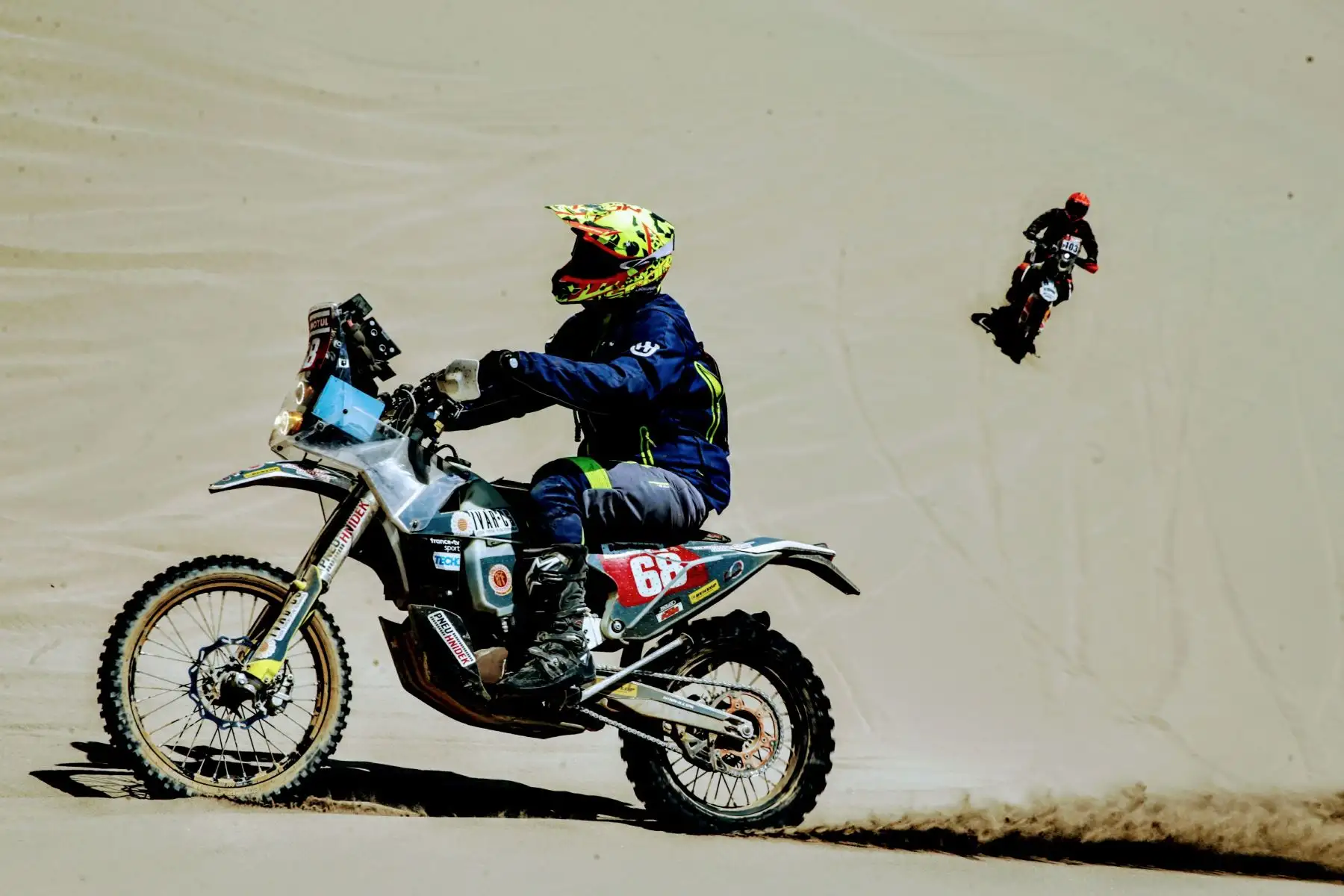 Sexta etapa del Dakar Arequipa - San Juan de Marcona, en el desierto de Tanaca. Foto: ANDINA/Luis Iparraguirre
