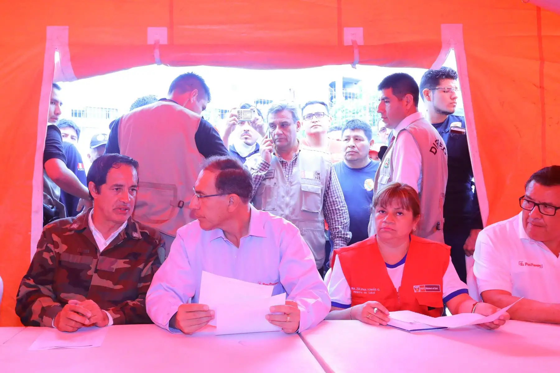 El Presidente Martín Vizcarra realiza su segunda visita de inspección a la zona afectada por el aniego en San Juan de Lurigancho. Foto: ANDINA/Prensa Presidencia