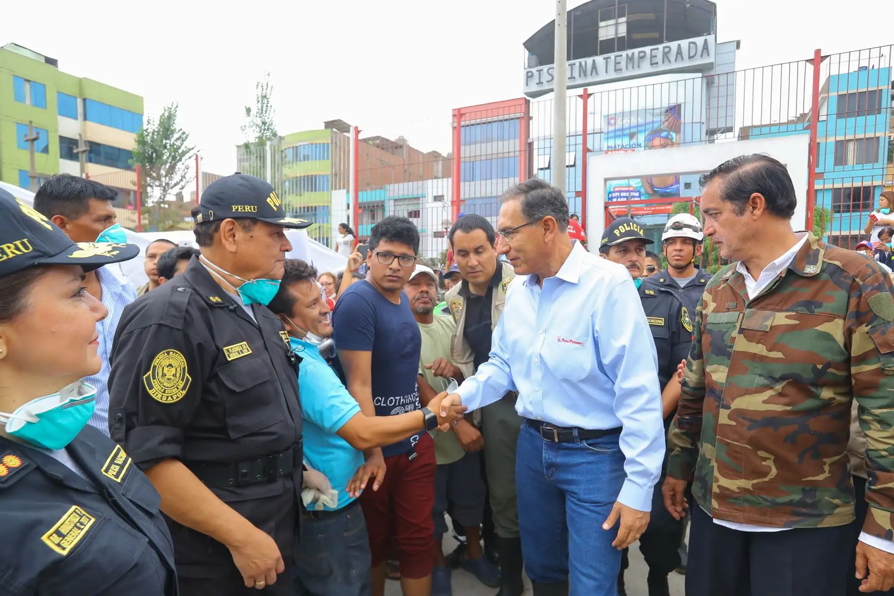 El Presidente Martín Vizcarra realiza su segunda visita de inspección a la zona afectada por el aniego en San Juan de Lurigancho. Foto: ANDINA/Prensa Presidencia