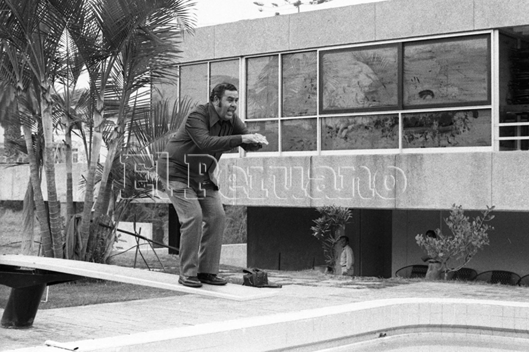 Lima - 28 agosto 1975 / Augusto Ferrando en una entrevista para La Crónica. Foto: Archivo Histórico de EL PERUANO / Humberto Romaní