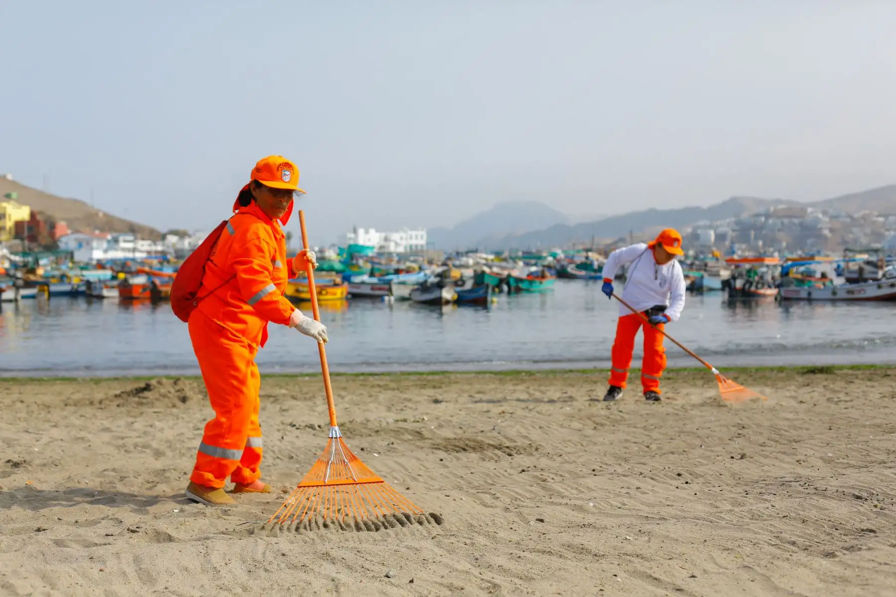Jefe de Estado supervisa el desarrollo de la jornada de educación y sensibilización ambiental “Playas Limpias 2019" en el Balneario de Pucusana. Foto: ANDINA/Prensa Presidencia
