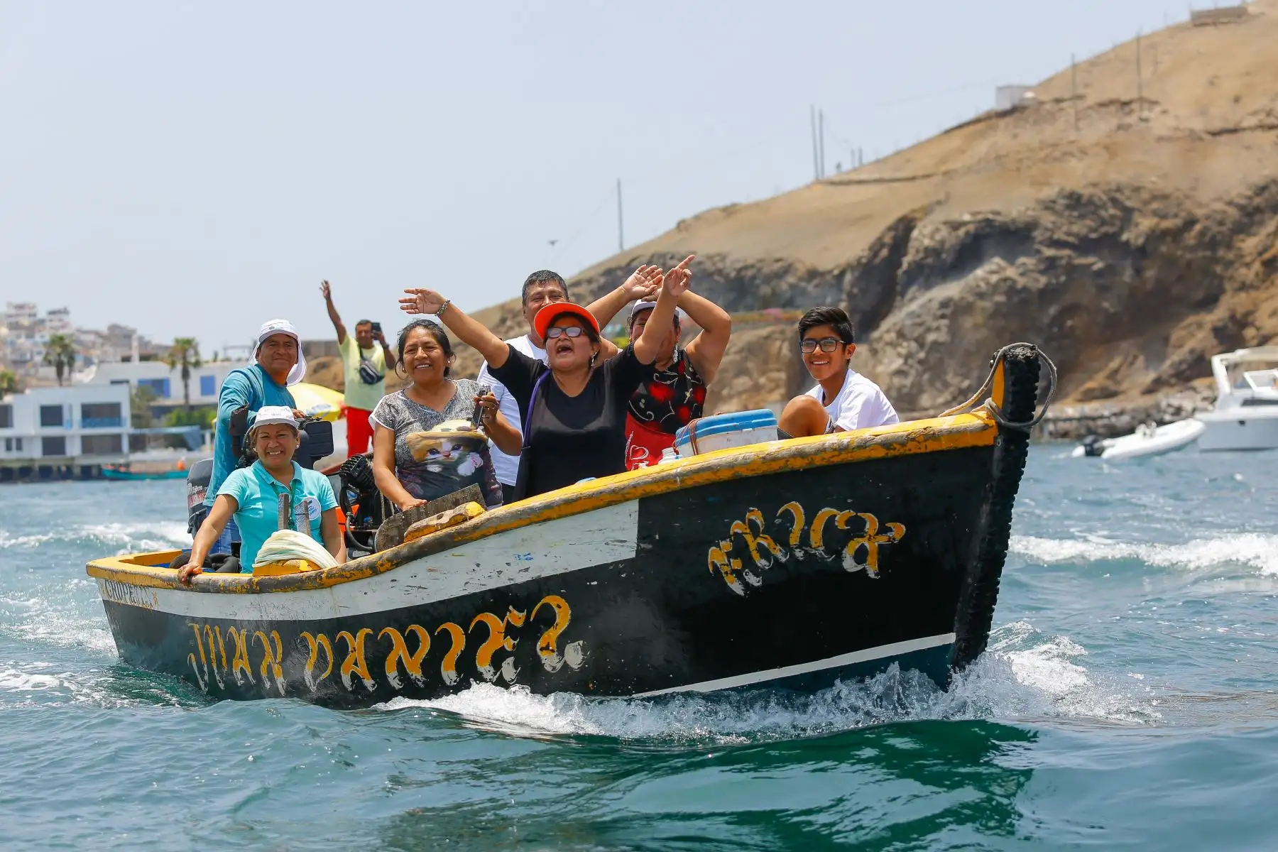 Jefe de Estado supervisa el desarrollo de la jornada de educación y sensibilización ambiental “Playas Limpias 2019" en el Balneario de Pucusana. Foto: ANDINA/Prensa Presidencia