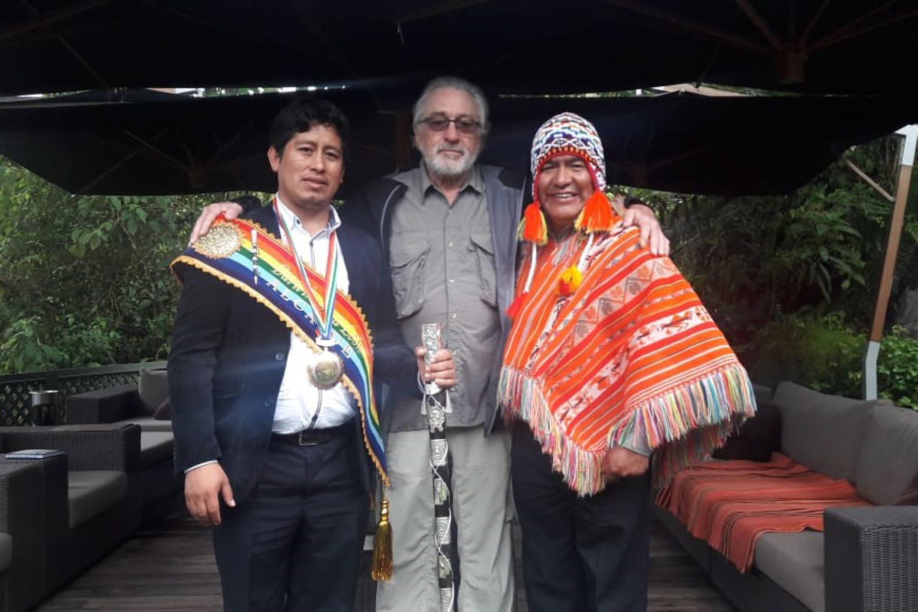 Peru: U.S. actor Robert De Niro decorated in Machu Picchu | News ...