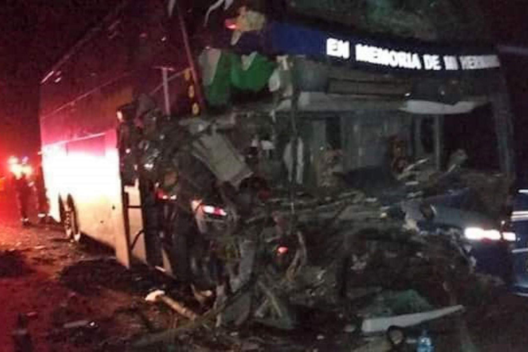 Accidente de tránsito en Casma, en Áncash, deja un muerto y al menos ocho heridos. Foto: INTERNET/Medios