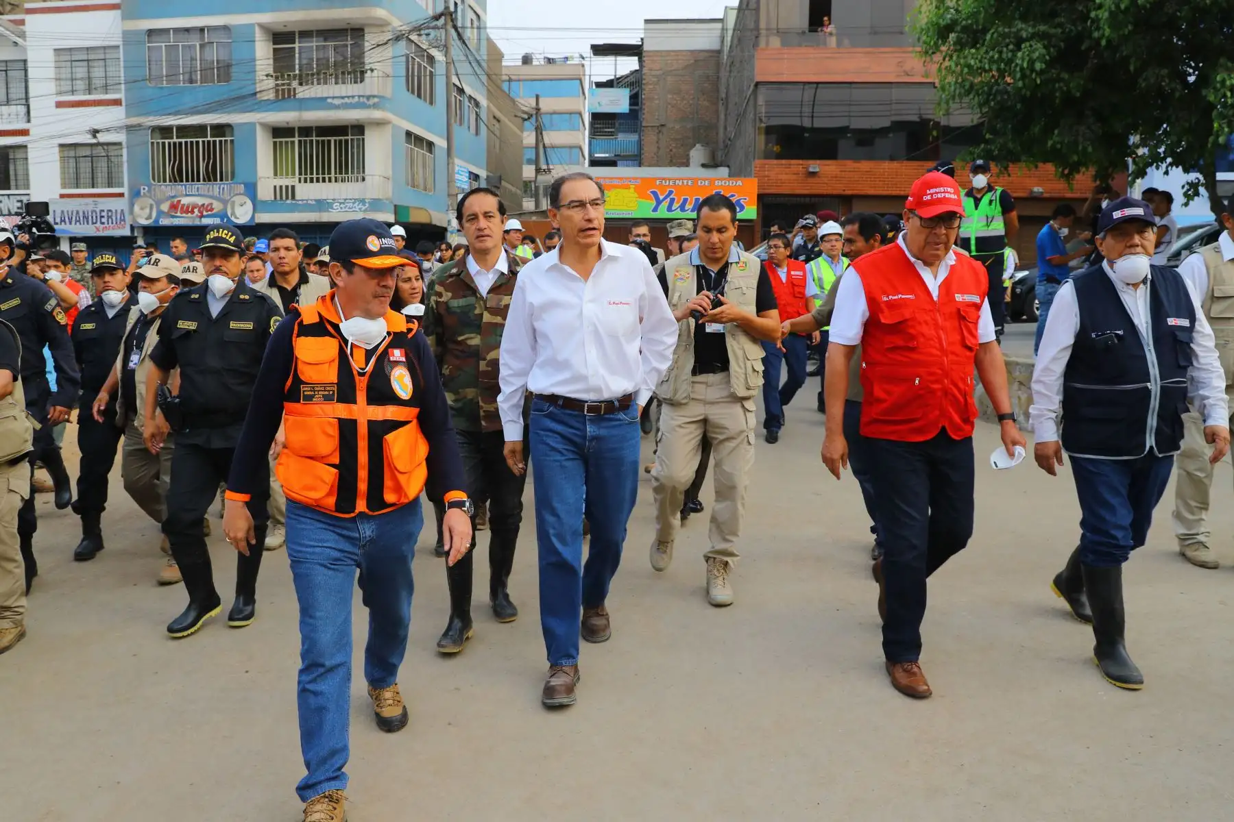 Presidente Vizcarra realiza visita de inspección a la zona afectada por el aniego en SJL. Foto: ANDINA/Prensa Presidencia