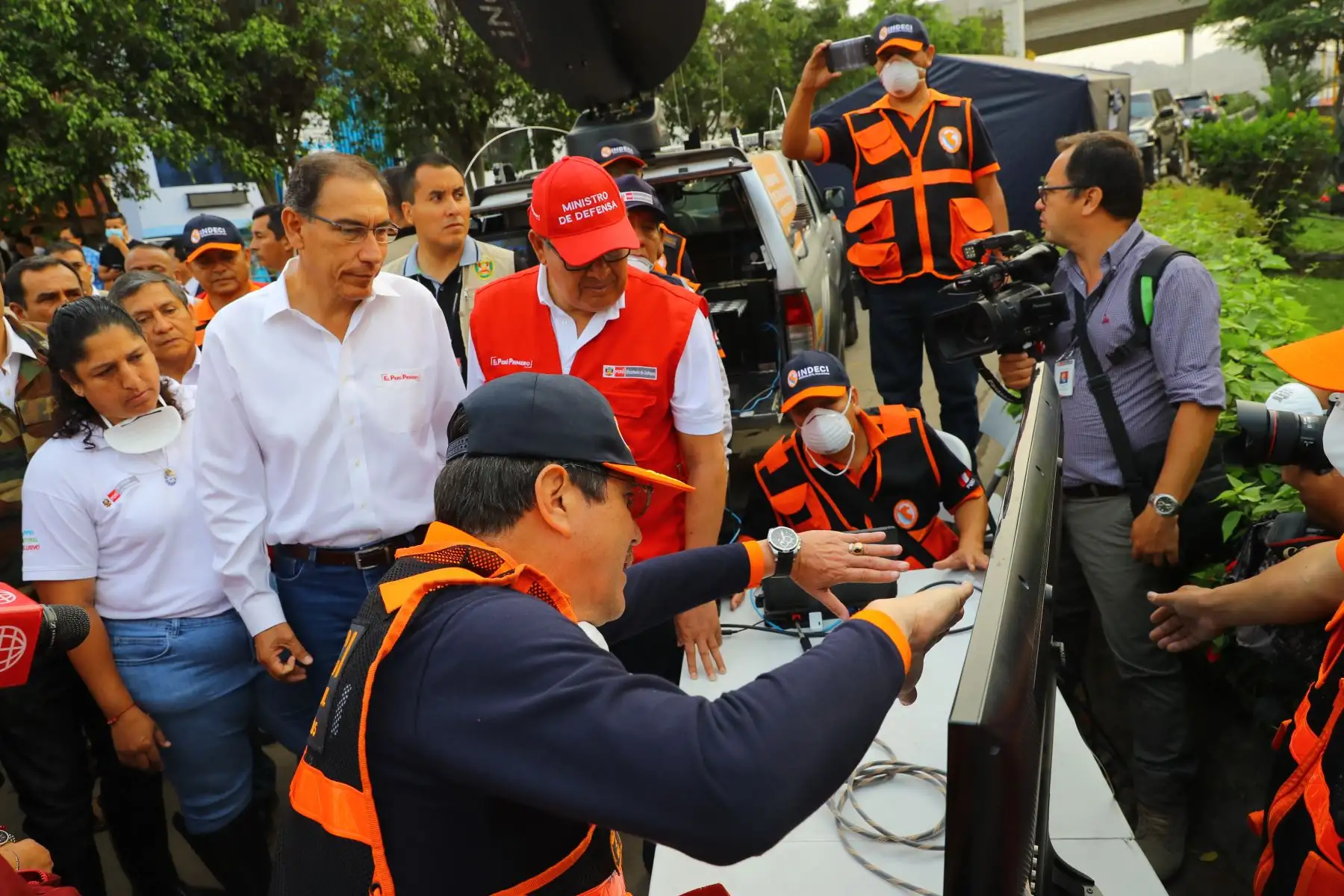 Presidente Vizcarra realiza visita de inspección a la zona afectada por el aniego en SJL. Foto: ANDINA/Prensa Presidencia