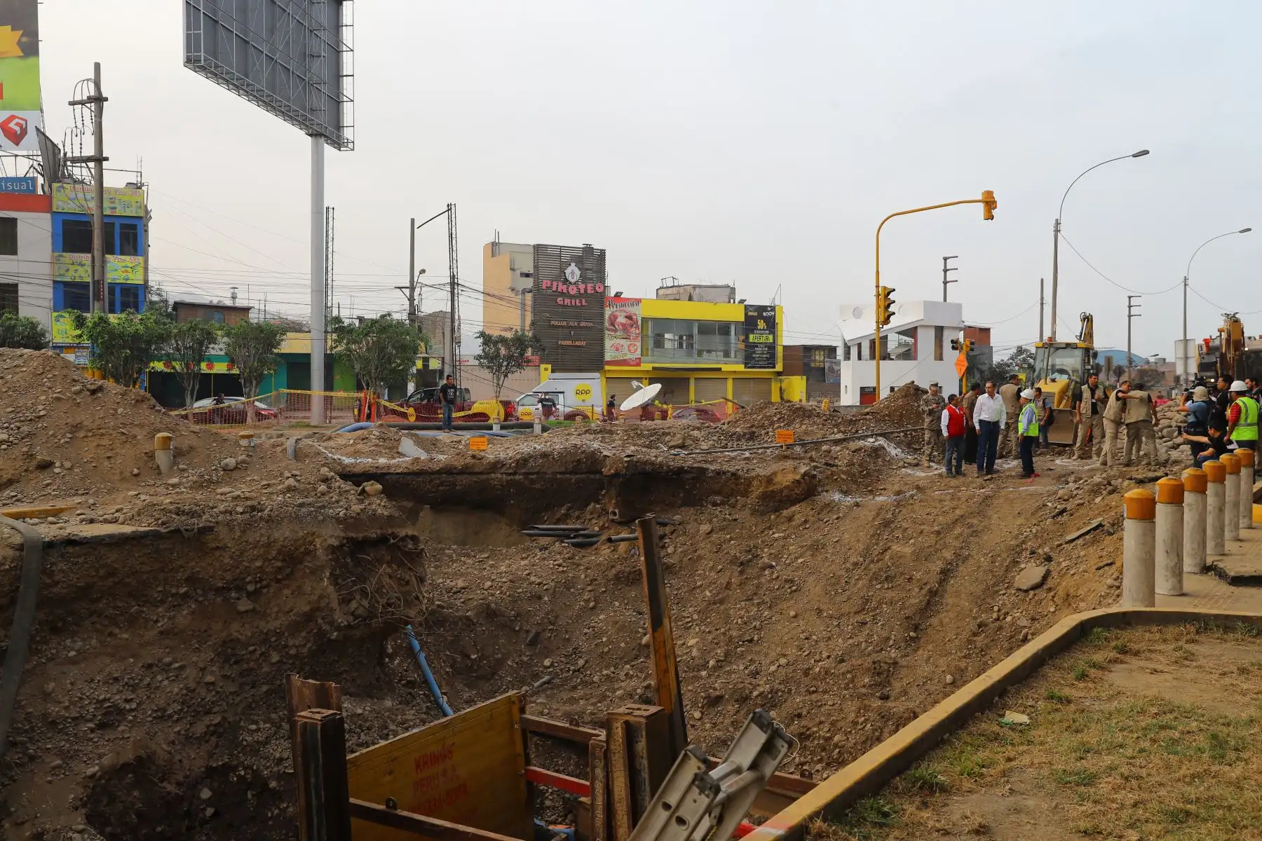 Presidente Vizcarra realiza visita de inspección a la zona afectada por el aniego en SJL. Foto: ANDINA/Prensa Presidencia