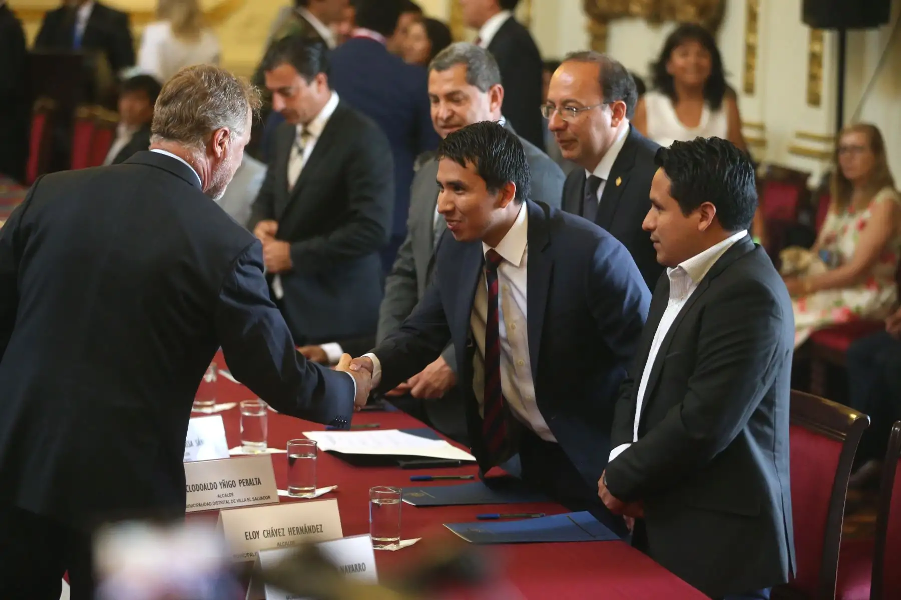 Jorge Muñoz y alcaldes distritales de Lima firmaron pacto contra la corrupción. Foto: ANDINA/Vidal Tarqui