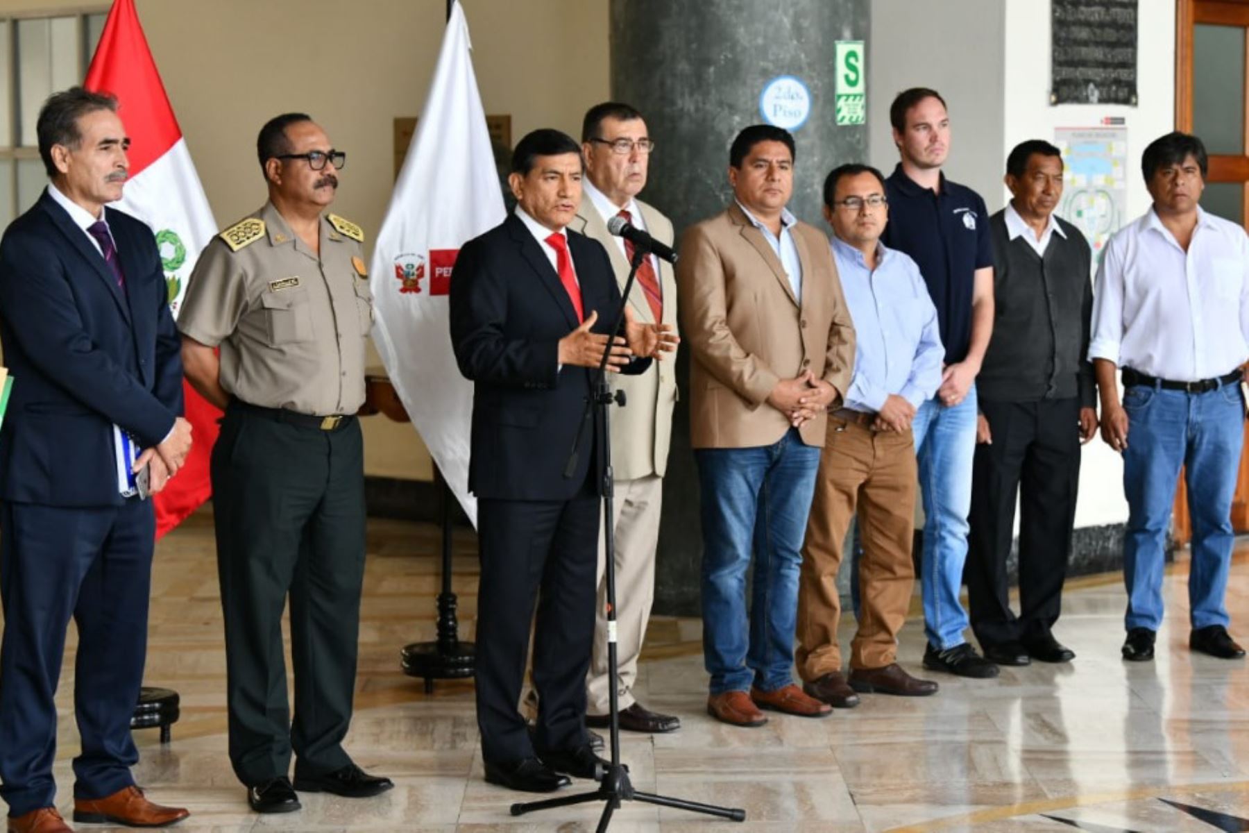 Morán se reunió con algunos alcaldes de Lima y Callao. Foto: Mininter